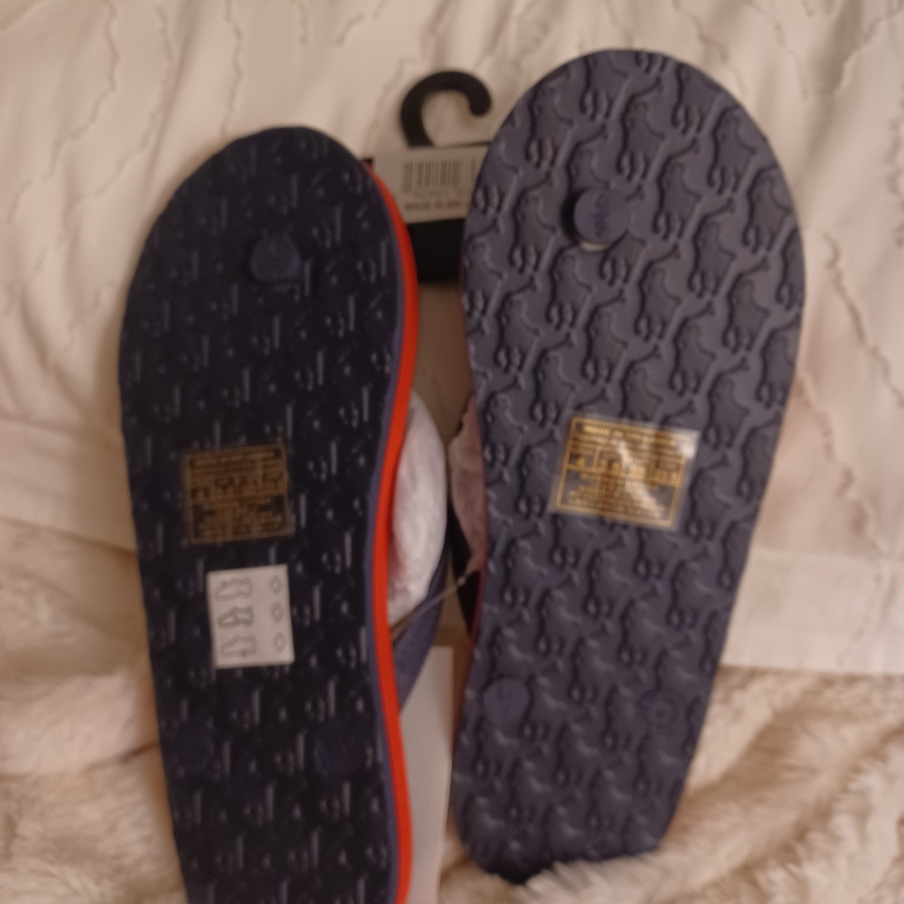 Shoes - Picture 2 of 4